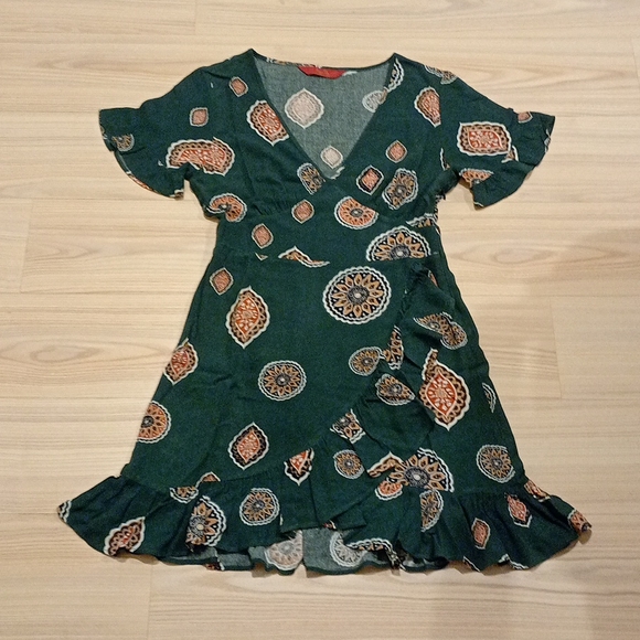 TIGERLILY Matisse Emerald Green Ruffle Wrap Mini Dress - Picture 11 of 16